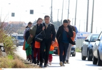 Σχέδιο επιβράδυνσης μεταφοράς προσφύγων από τα νησιά του Αιγαίου στον Πειραιά