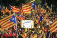 Καταλωνία - Εκλογές:   Τα κόμματα υπέρ της ανεξαρτησίας εμφανίζονται να εξασφαλίζουν την απόλυτη πλειοψηφία