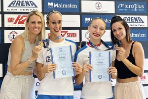 Η Καραπαναγιώτου Μαρία έλαβε την 1η θέση στο Ελεύθερο Σόλο στο πανελλήνιο πρωτάθλημα καλλιτεχνικής κολύμβησης όπεν κατηγορίας