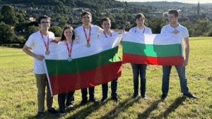 Η Βουλγαρία Ξεχωρίζει στη Διεθνή Μαθηματική Ολυμπιάδα: Κέρδισε Πέντε Μετάλλια στη Βρετανία